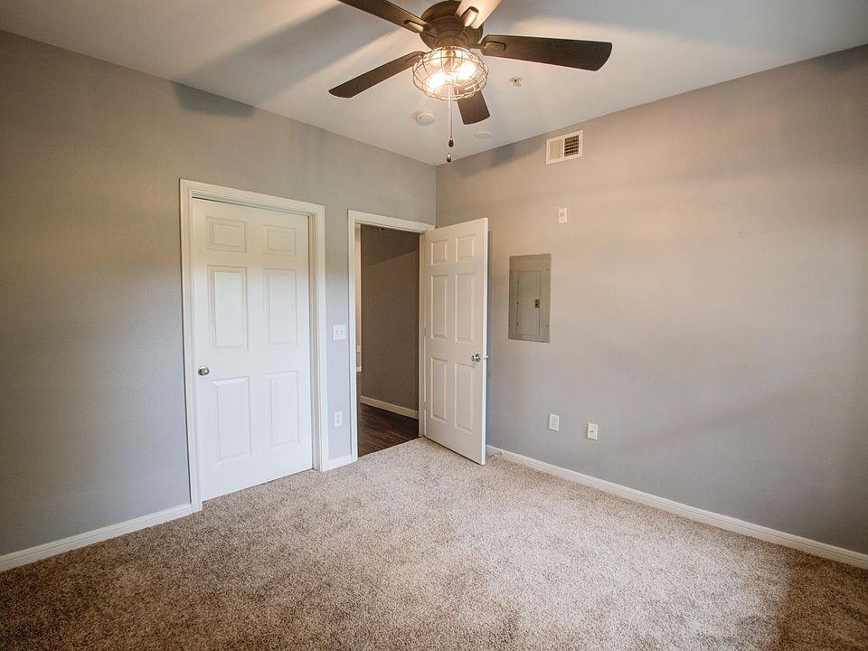 1st image of 2320 Gracy Farms Ln APT 423