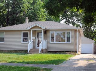 620 York St, Ottawa, IL 61350