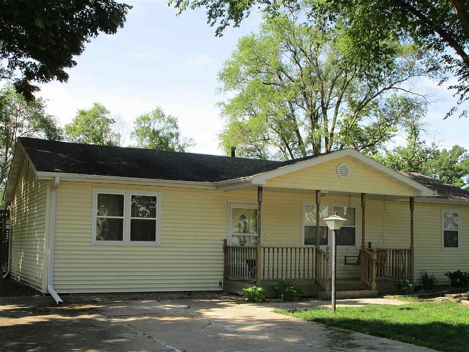 1515 Summit St Beatrice NE 68310 Zillow