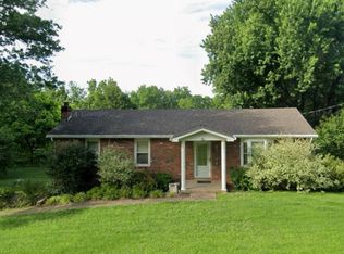350 Valley View Dr, Vine Grove, KY 40175