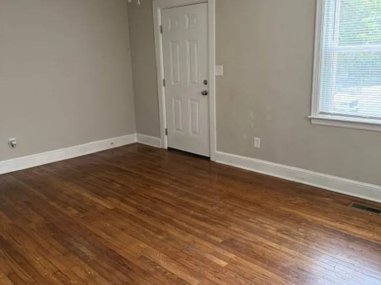 113 Mullins Ave — Photo 6