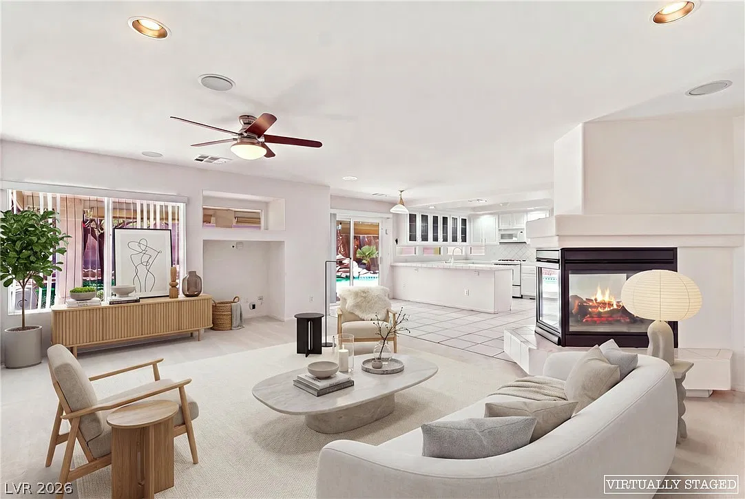 3 bed, 2.5 bath, 2842 sqft, $2,700 — Photo 3