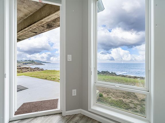3rd image of 1113 N Highway 101 Unit 15