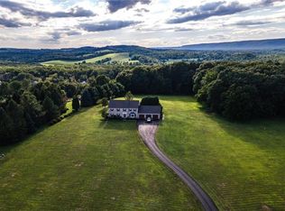 1237 Seifert Rd, Nazareth, PA 18064