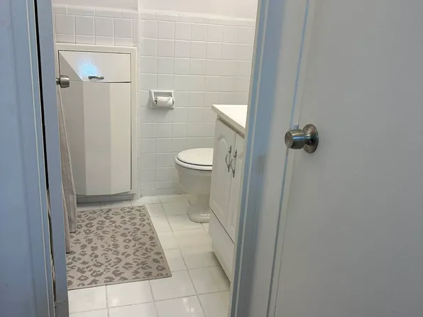 315 East 69th Street 2A image 6 of 7