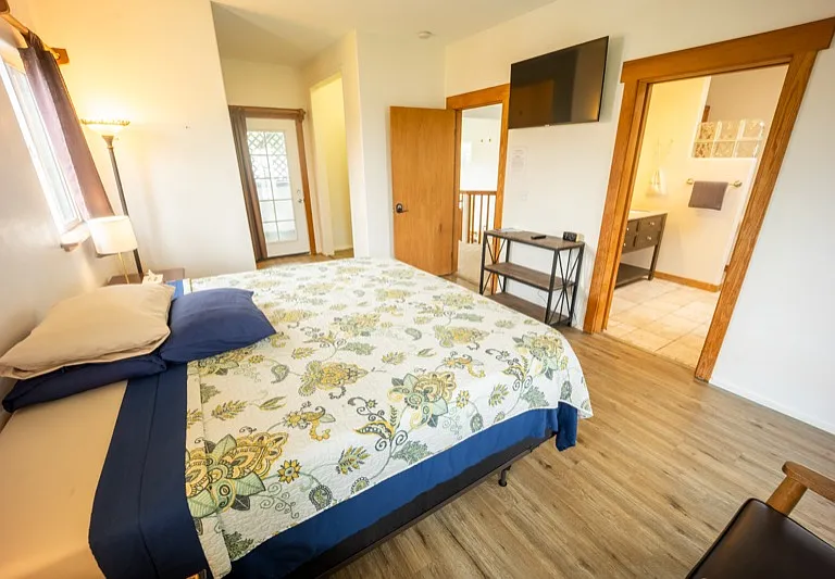 15 Aipuni St #4 — Photo 3