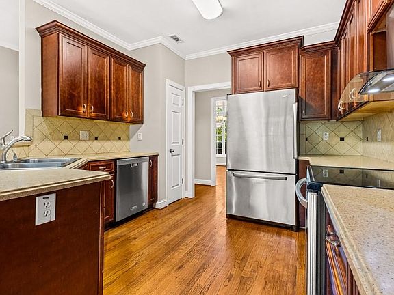 5th image of 3207 Brigadier Way