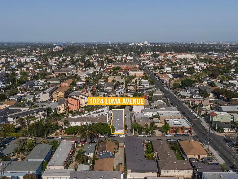 1024 Loma Avenue — Photo 4