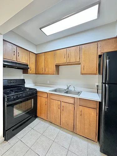 510 Holladay Dr #205 Photo 1