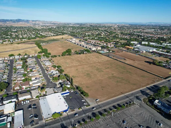 7865 Brentwood Blvd, Brentwood, CA 94513