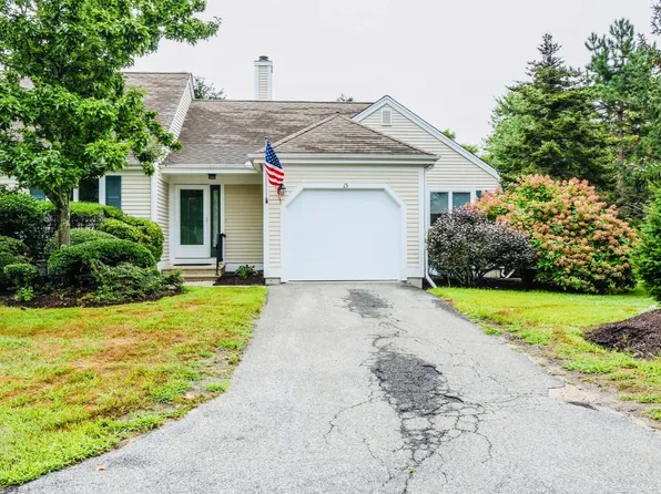 15 Classic Circle UNIT 15, Mashpee, MA 02649