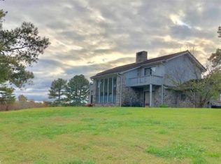 1427 Mountain Pine Rd, Hot Springs National Park, AR 71913