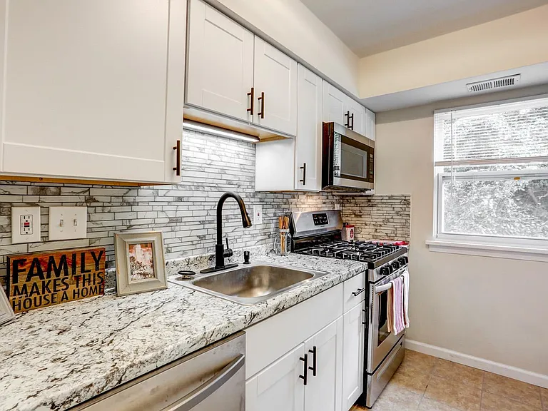 957 Avila Rd — Photo 16