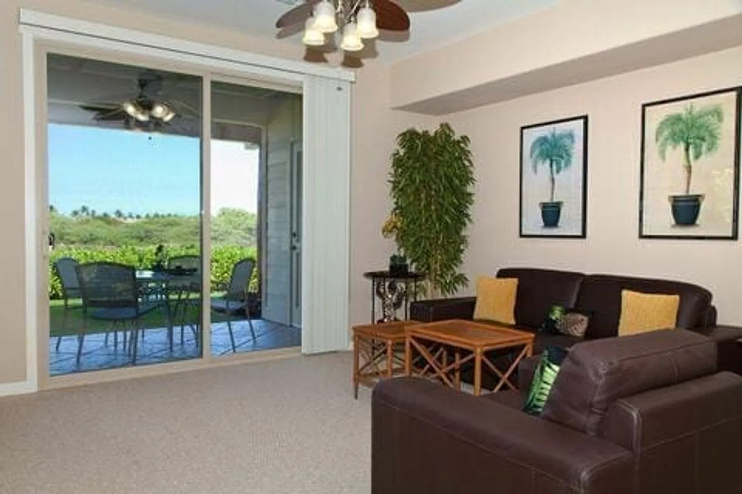 3 bed, 2.0 bath, 1302 sqft, $7,105 — Photo 2