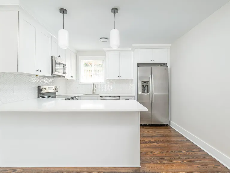 435 Wake St — Photo 6