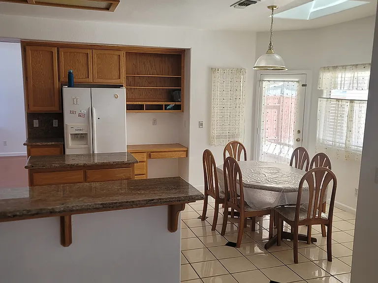 2131 Park Warren Ct — Photo 7