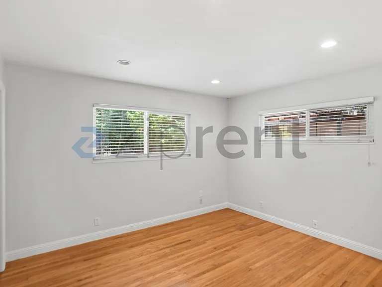 1426 Brookglen Dr — Photo 16