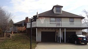 4th image of 8 SE Woodview Dr