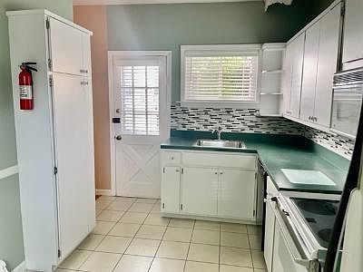 4th image of 72A Birchwood Dr #A