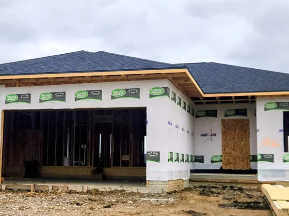 2516 N 9th Ave E, Newton, IA 50208