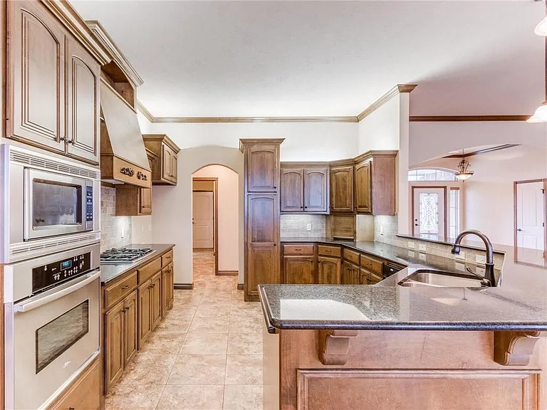 4908 Arbuckle Dr — Photo 12
