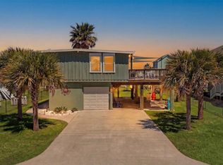 4031 Panola Dr, Galveston, TX 77554