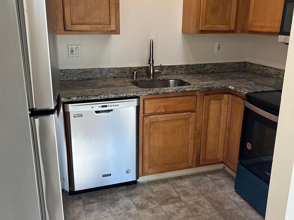 1st image of 1615 Hudson St APT 201