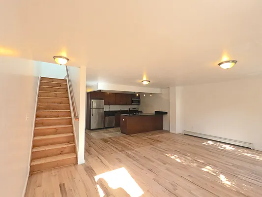 Rented by Dream NYC LLC | media 8