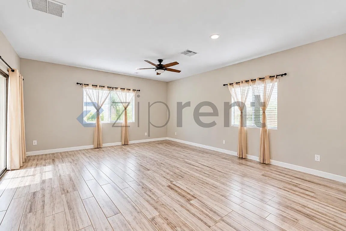 5 bed, 2330 sqft, $3,500 — Photo 1