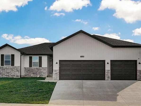 2141 N Jamestown Street, Ozark, MO 65721