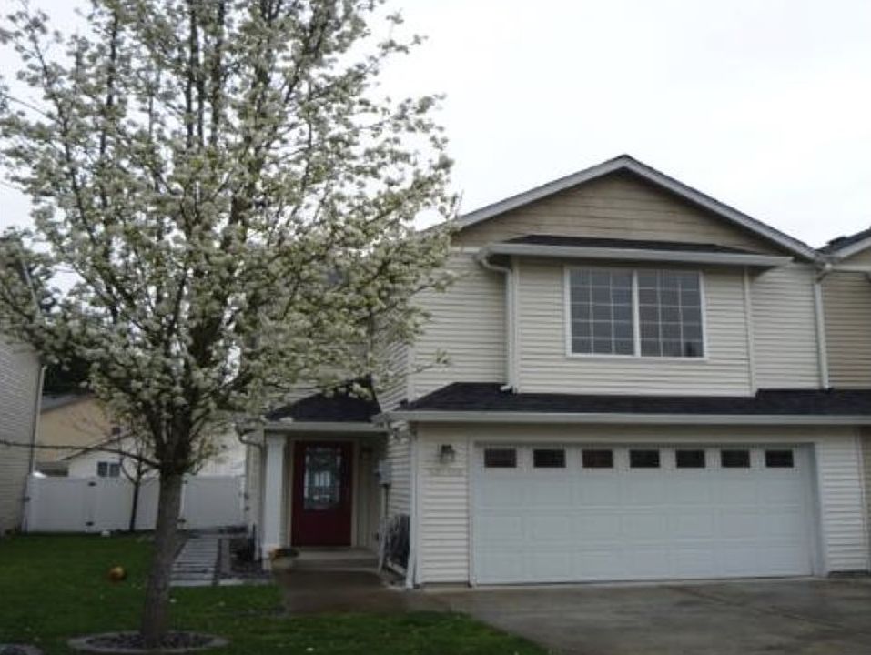1st image of 13708 NE 30th Cir