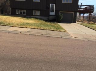 704 34th Ave NE, Great Falls, MT 59404