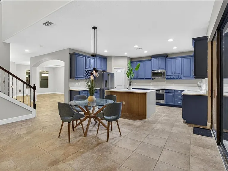 1389 Heritage Landings Dr — Photo 22