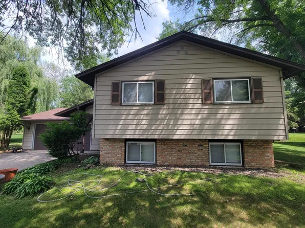 8624 Mattson Brook Ln N, Brooklyn Park, MN 55444