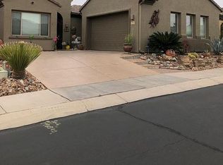 1961 W Acacia Bluffs Dr, Green Valley, AZ 85622