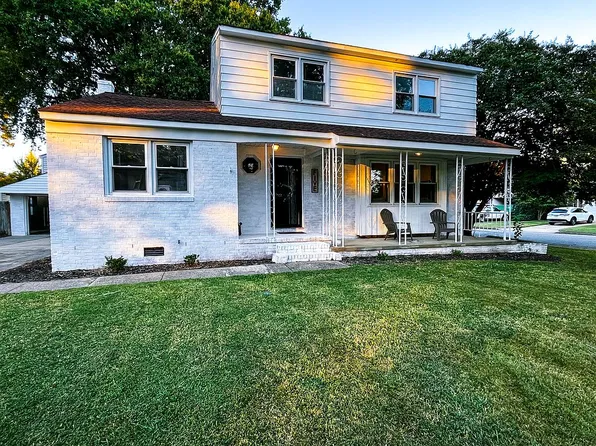 5 Tukaway Ct, Newport News, VA 23601