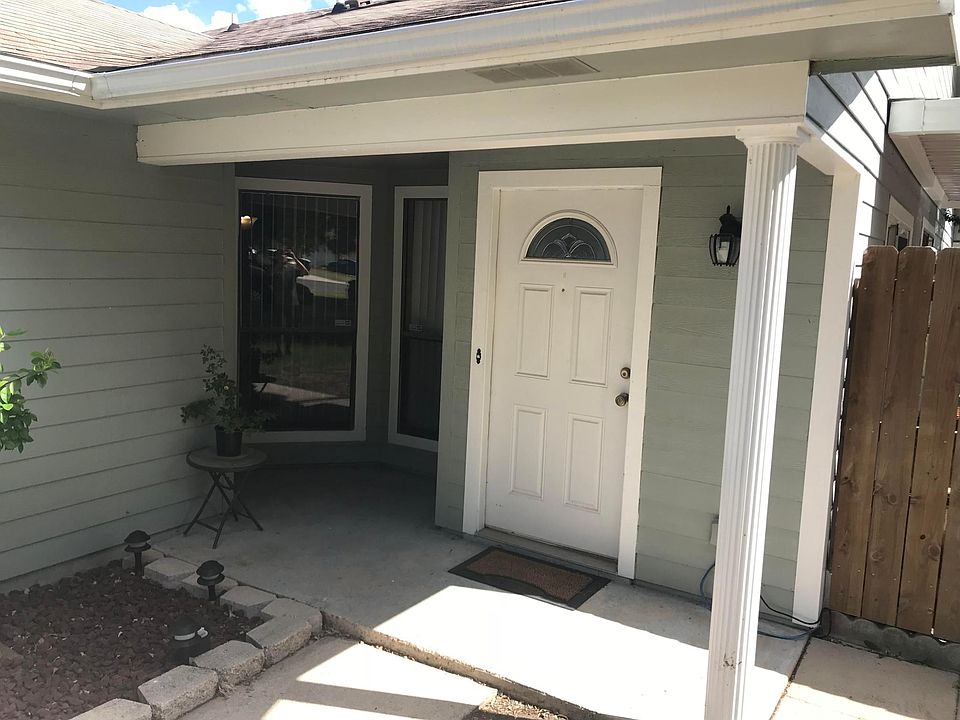1st image of 2214 Cimmaron Dr