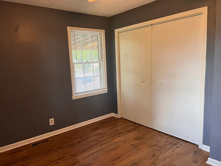 1405A Nashville Hwy #1405A — Photo 2