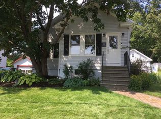 23 Newland Ave, Augusta, ME 04330