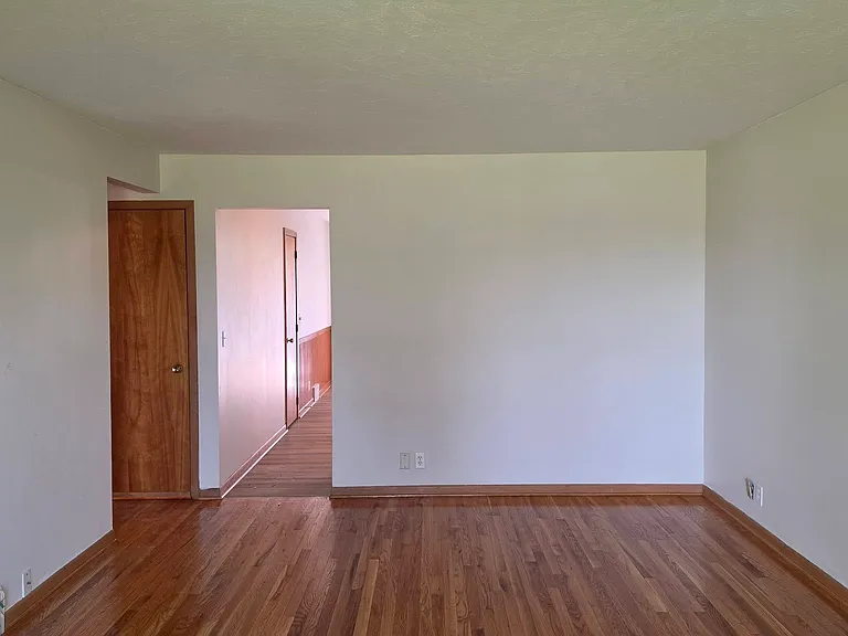 1201 Robertson Dr #1203 — Photo 2