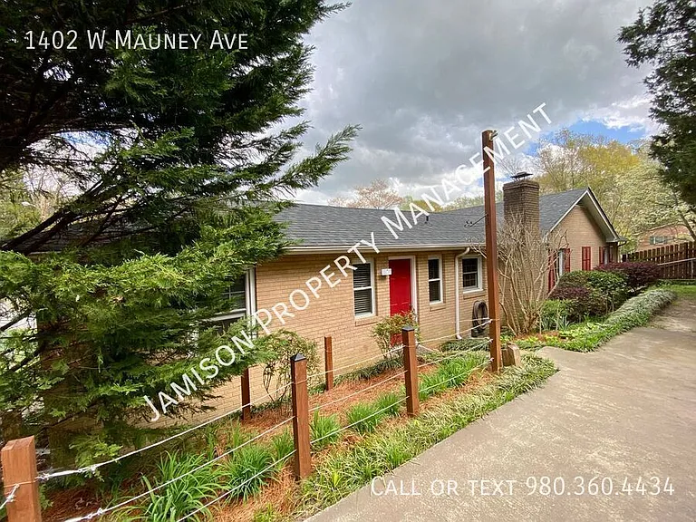 1402 W Mauney Ave — Photo 14
