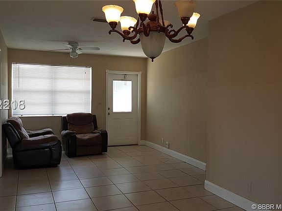 4th image of 4171 NW 11th Ave