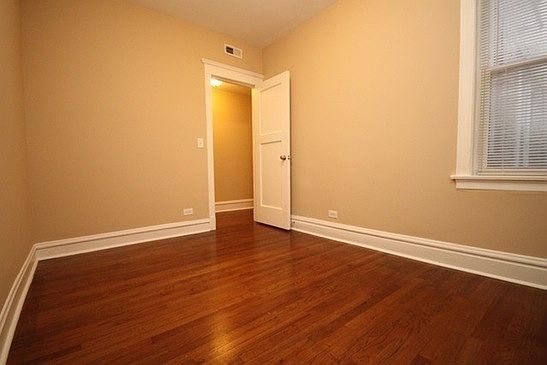 5th image of 2805 N Kedzie Ave #3