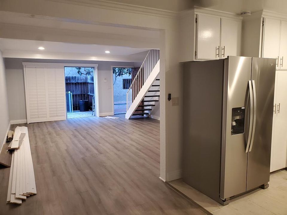 1st image of 882 Victor Ave APT 35