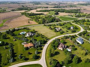 10N583 Highland Trl, Hampshire, IL 60140