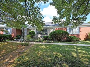 2974 Westbrook Dr, Cincinnati, OH 45238