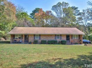 25 Rocky Knls, Chapel Hill, NC 27516