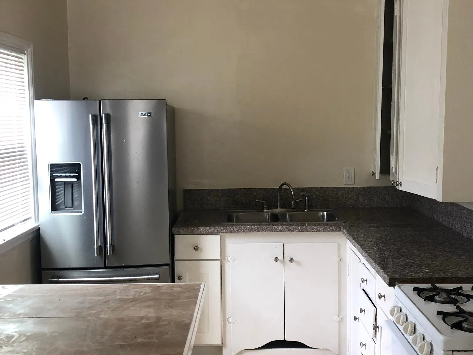 E 63rd St, Long Beach — Photo 3