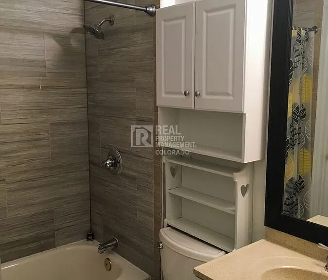 2607 W 101st Pl — Photo 16