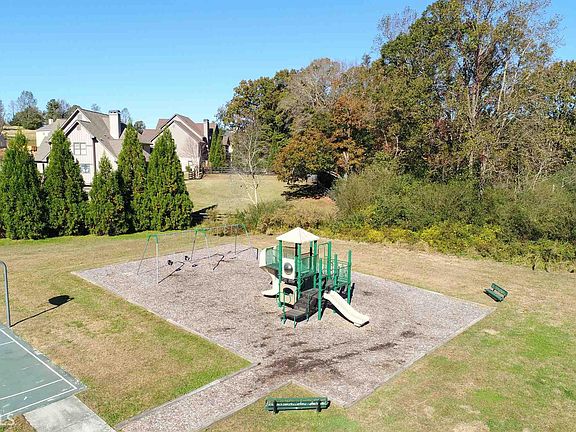 5th image of 5874 Canterbury Way